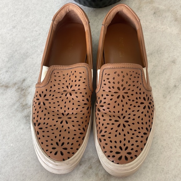 Women’s Nine West Opaque Cut Out Platform Slip on Sneakers - Picture 2 of 7